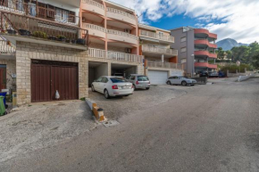 Apartments with a parking space Baska Voda, Makarska - 23641